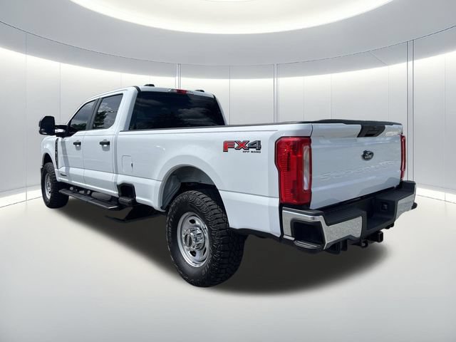 Used 2024 Ford F350 XL AWD/4WD image 3