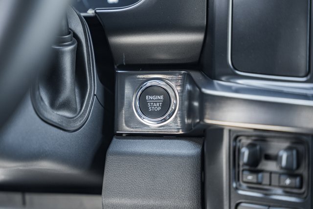 New 2026 Ford F250 Lariat w/ FX4 Off-Road Package image 30