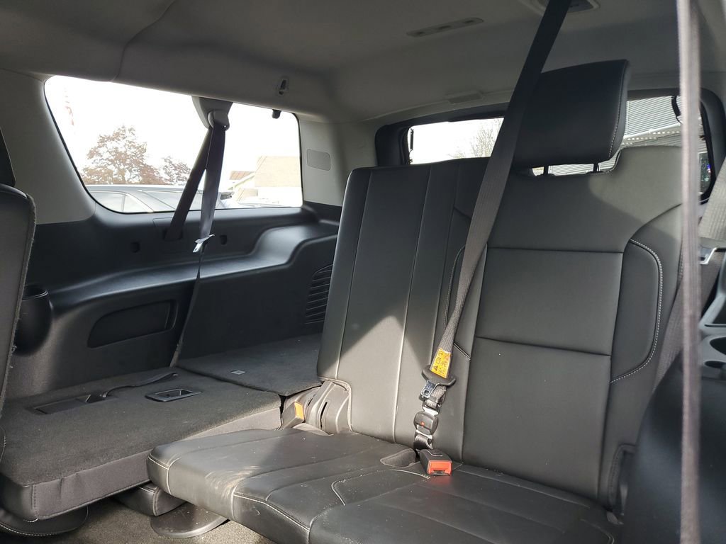 Used 2018 Chevrolet Suburban LT AWD/4WD image 9