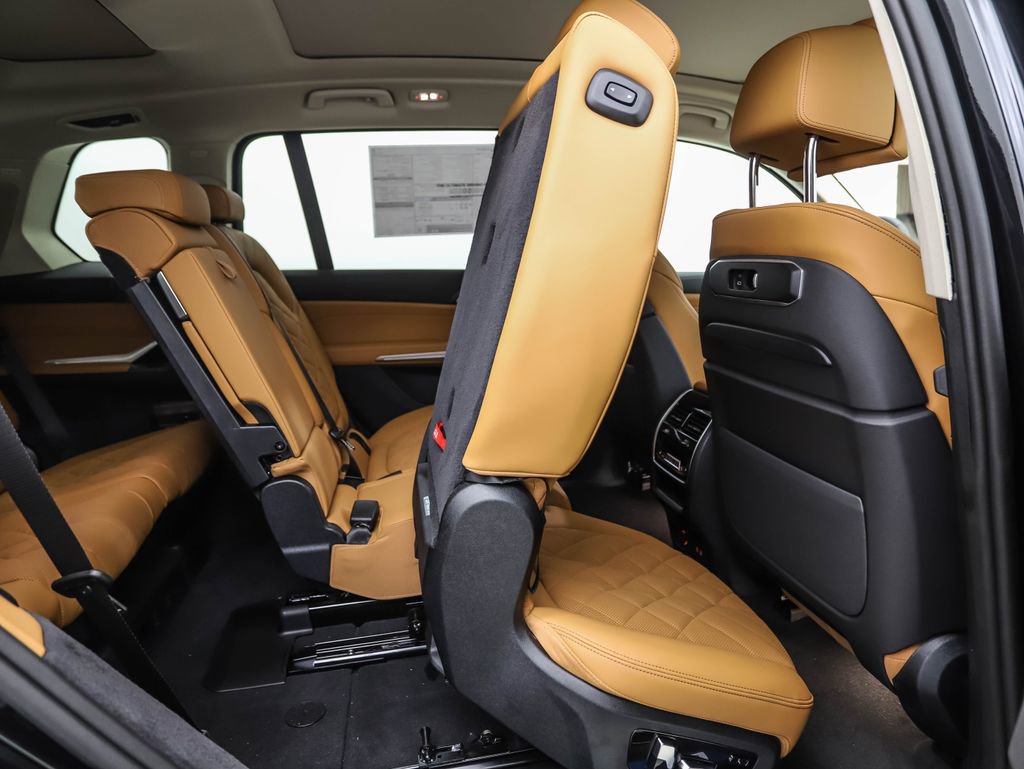 Used 2026 BMW X7 xDrive40i image 32