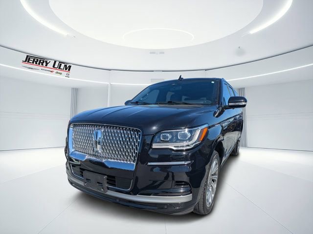 Used 2023 Lincoln Navigator L Reserve image 6