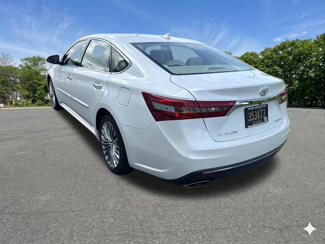 Used 2017 Toyota Avalon Limited w/ Carpet Mat Package FWD image 4