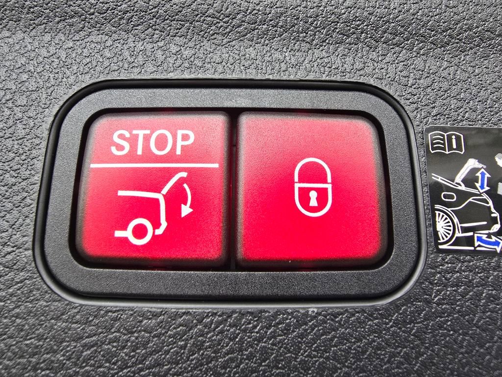 New 2026 Mercedes-Benz GLE 450 4MATIC image 19