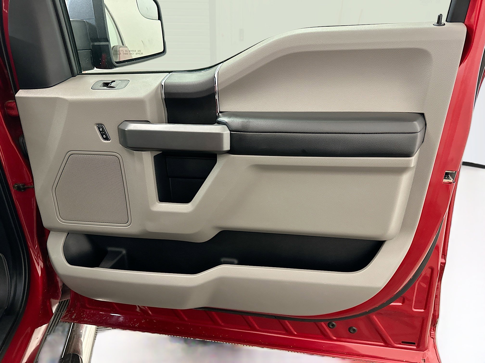 Used 2020 Ford F150 XLT image 33