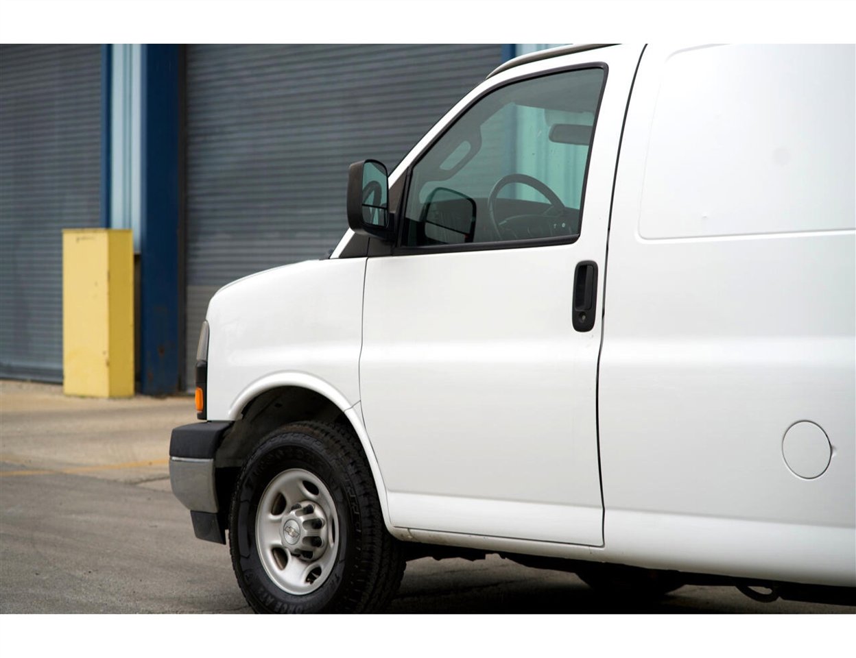 Used 2019 Chevrolet Express 2500 w/ Driver Convenience Package image 14