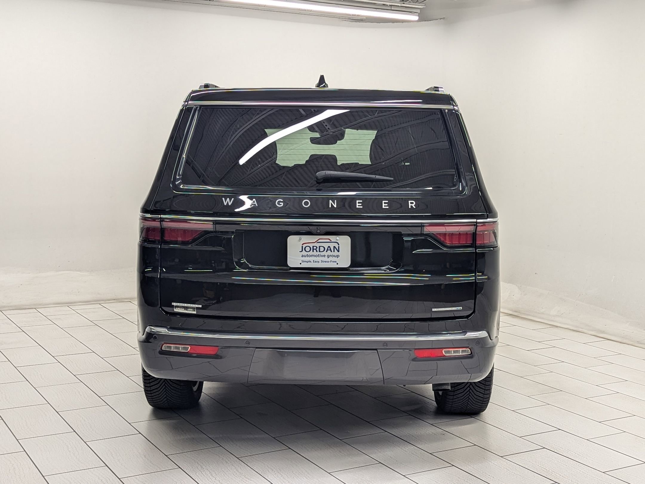 Used 2022 Jeep Wagoneer Series III w/ Premium Group I image 8