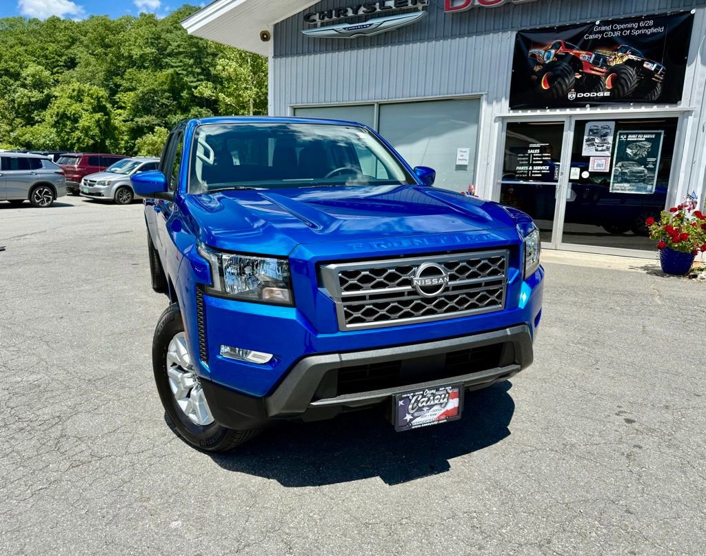 Used 2024 Nissan Frontier SV w/ Technology Package image 3