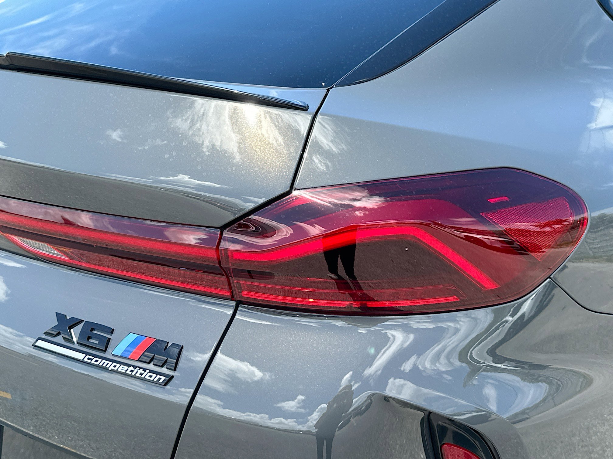 Used 2025 BMW X6 M Competition w/ Executive Package image 30