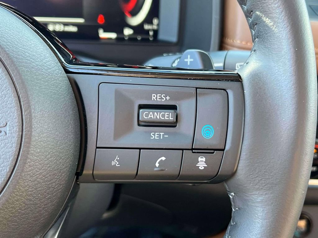 Used 2024 Nissan Rogue Platinum image 24