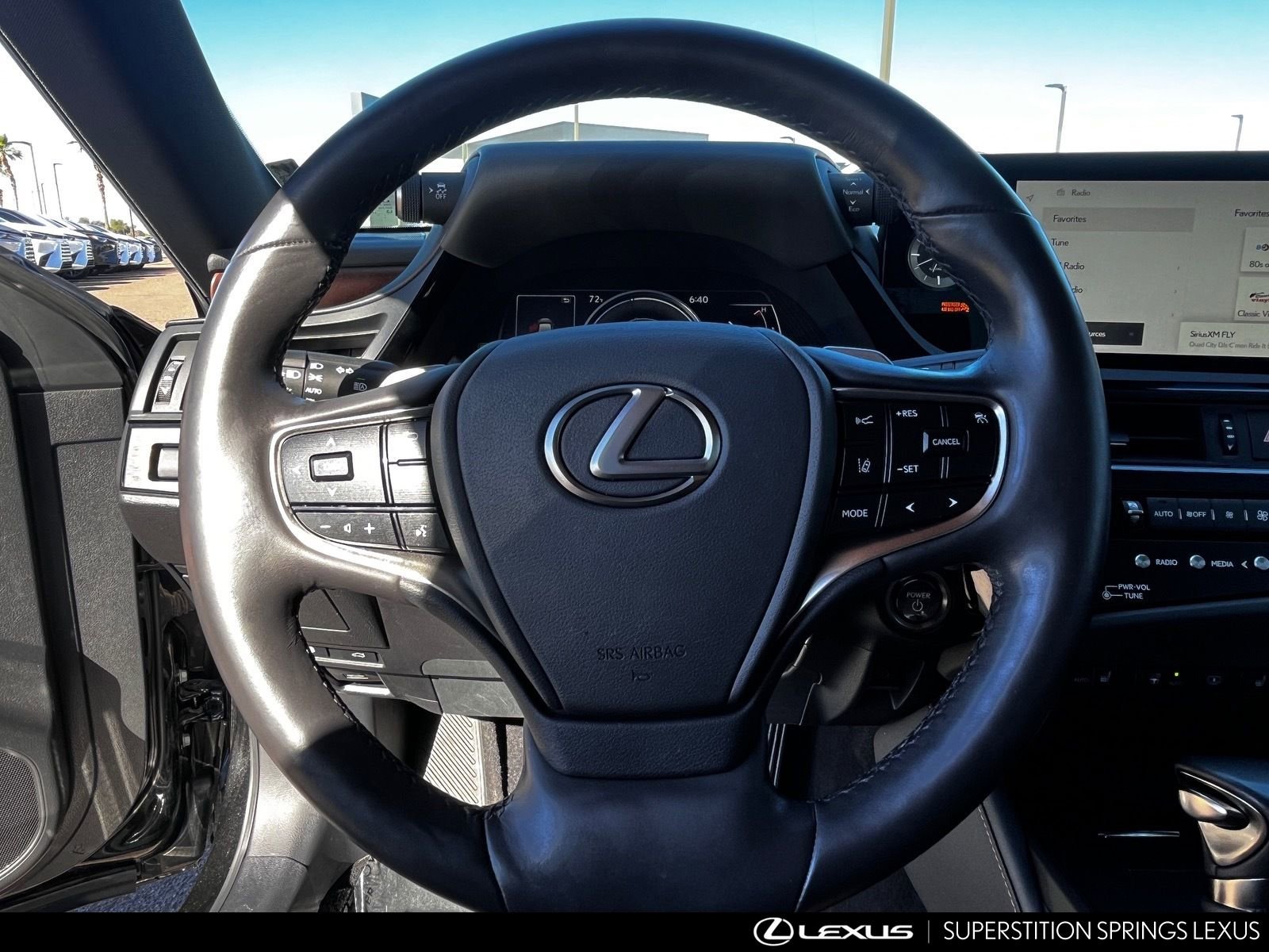 Certified 2024 Lexus ES 300h 300h w/ Premium Package image 13