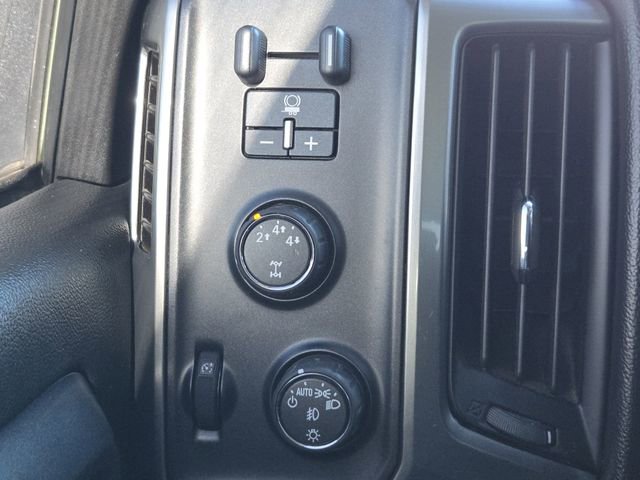 Used 2015 Chevrolet Silverado 2500 LT w/ LT Convenience Package image 23