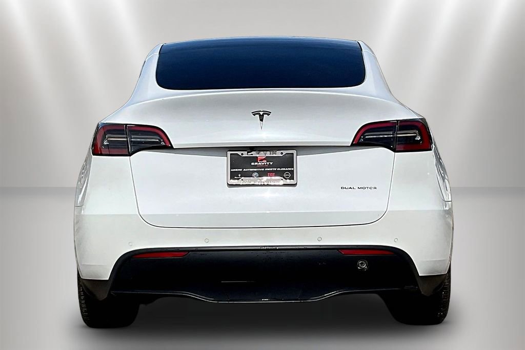 Used 2021 Tesla Model Y Long Range image 5