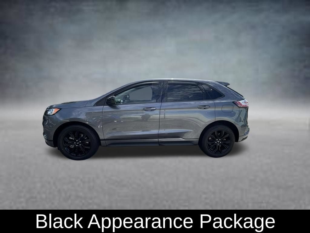 Used 2024 Ford Edge SE w/ Black Appearance Package AWD/4WD image 4