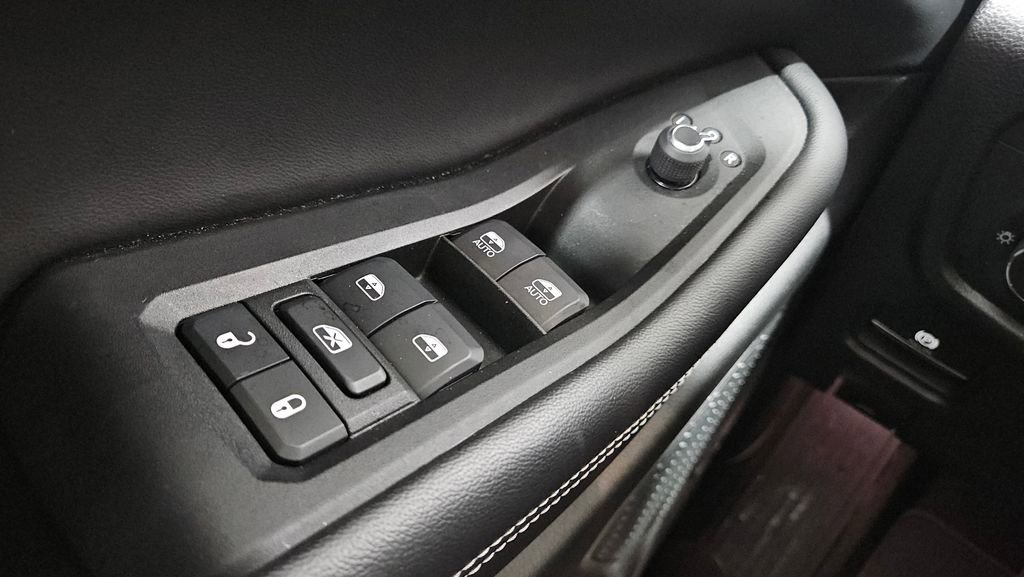 Used 2021 Jeep Grand Cherokee L Limited image 24