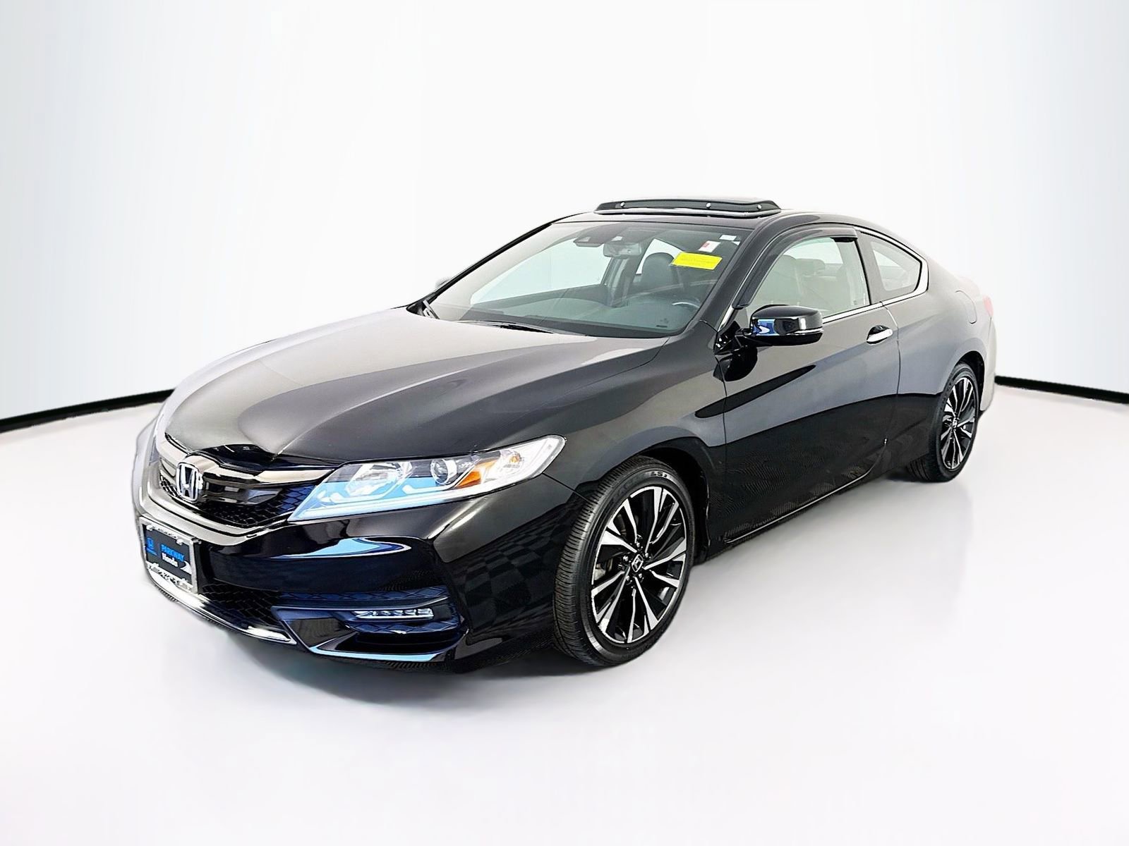 Used 2017 Honda Accord EX-L image 3