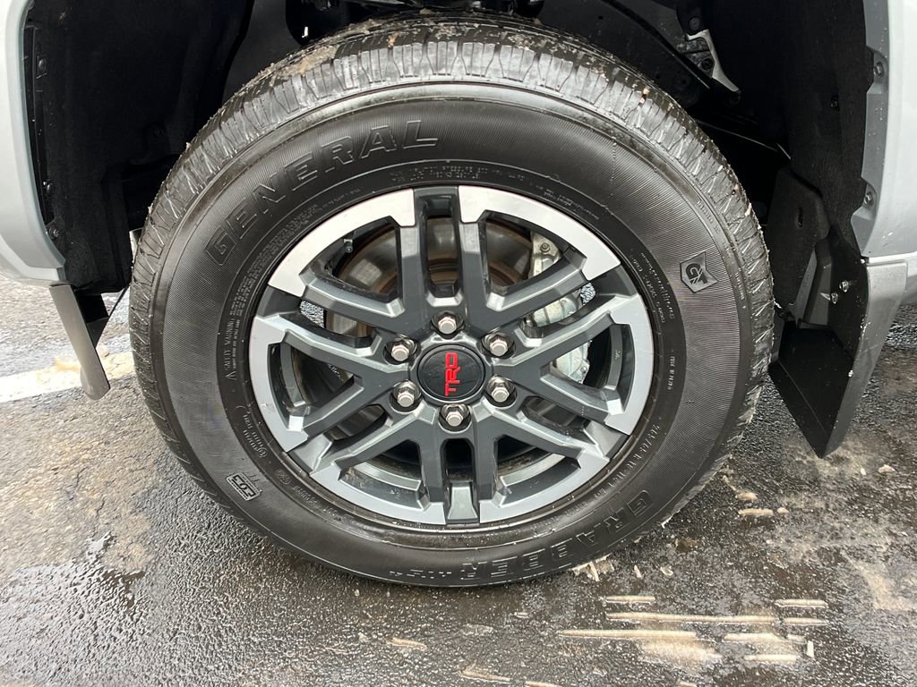 Used 2025 Toyota Tacoma TRD Sport w/ TRD Sport Upgrade Package image 24