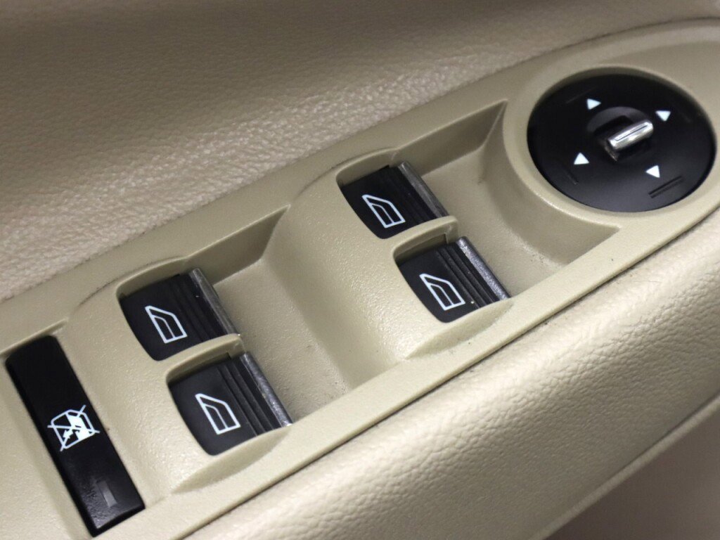 Used 2016 Ford C-MAX SE w/ Equipment Group 203A image 26