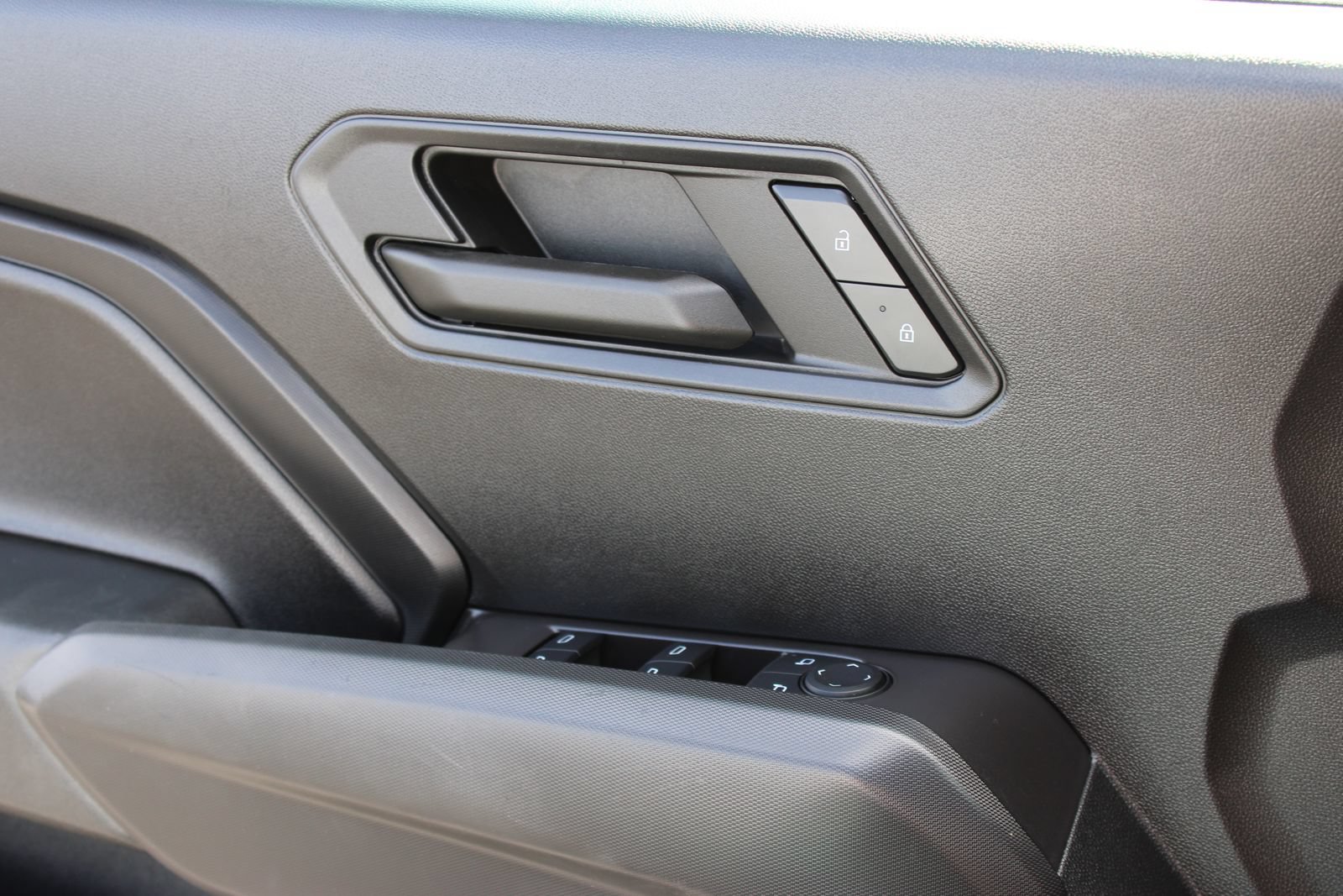 Used 2024 Chevrolet Colorado W/T RWD image 22