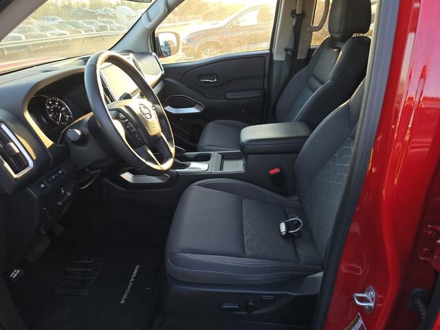 Certified 2025 Nissan Frontier SV w/ SV Convenience Package image 3