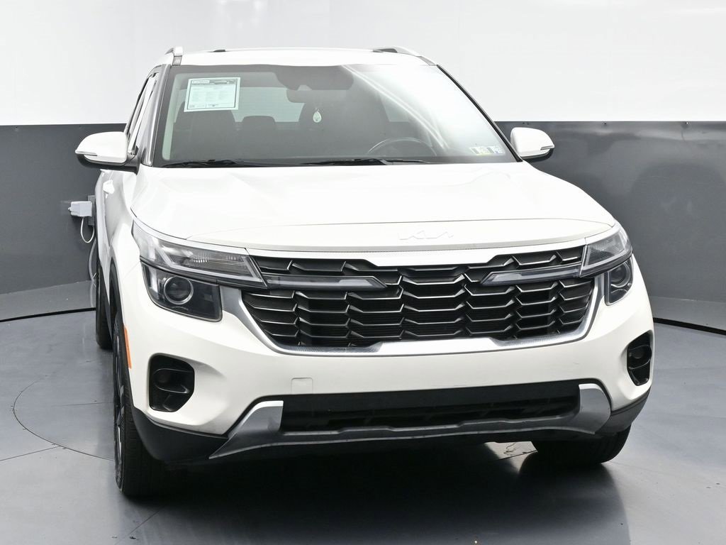 Used 2024 Kia Seltos EX image 4