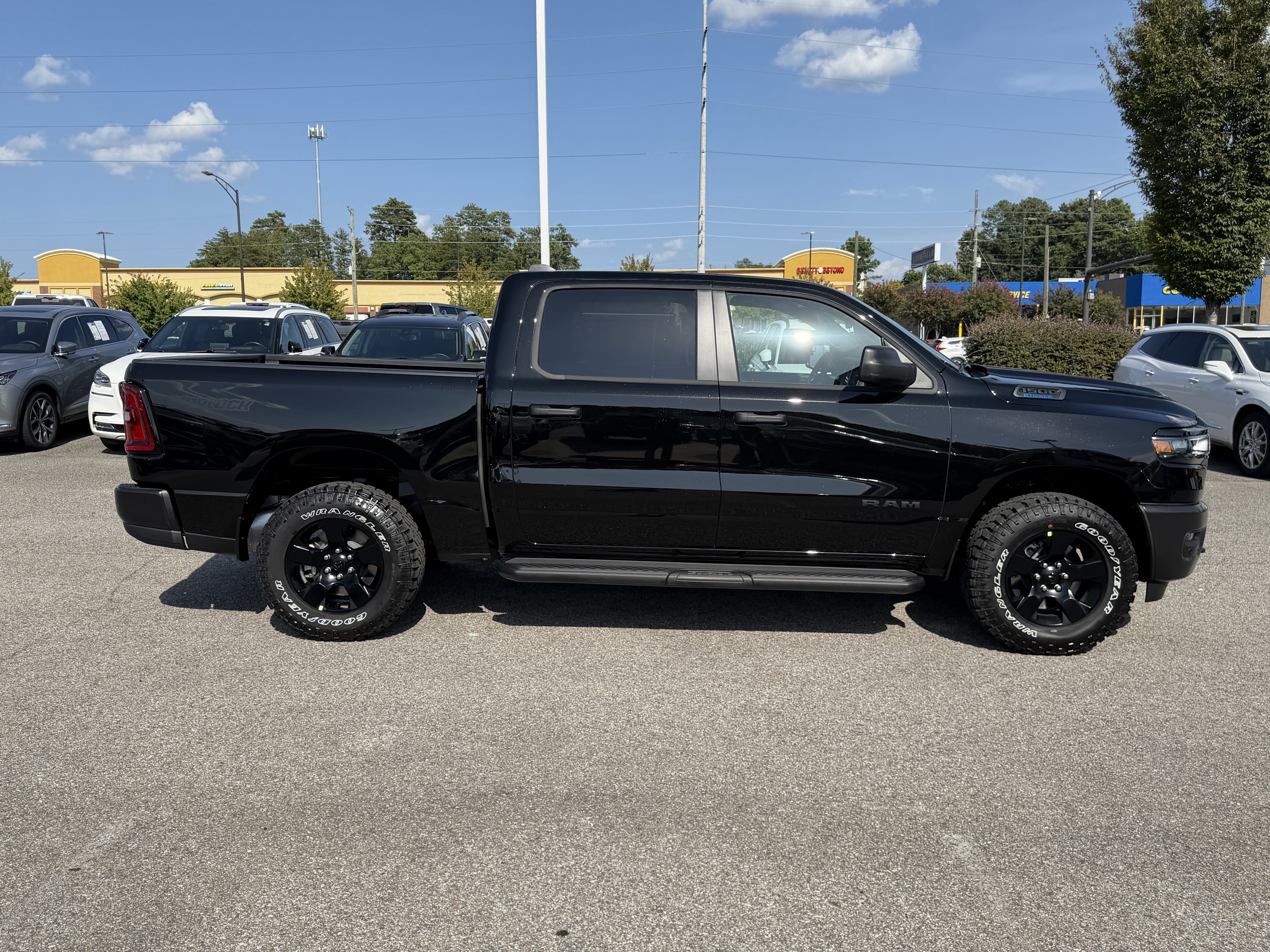 New 2026 RAM 1500 Warlock AWD/4WD image 11