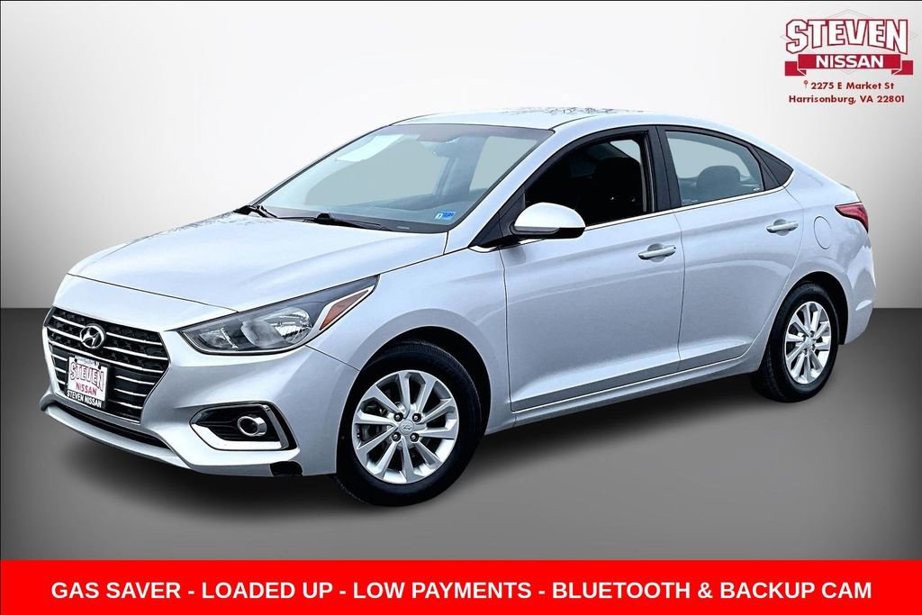 Used 2022 Hyundai Accent SEL image 3