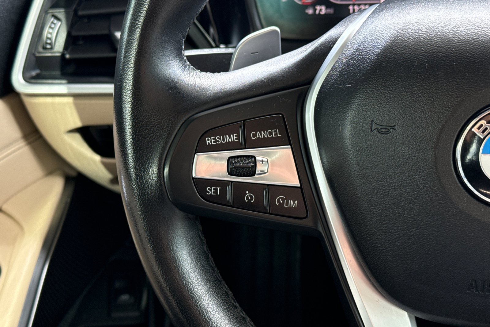 Used 2019 BMW 330i Sedan w/ Driving Assistance Package image 30