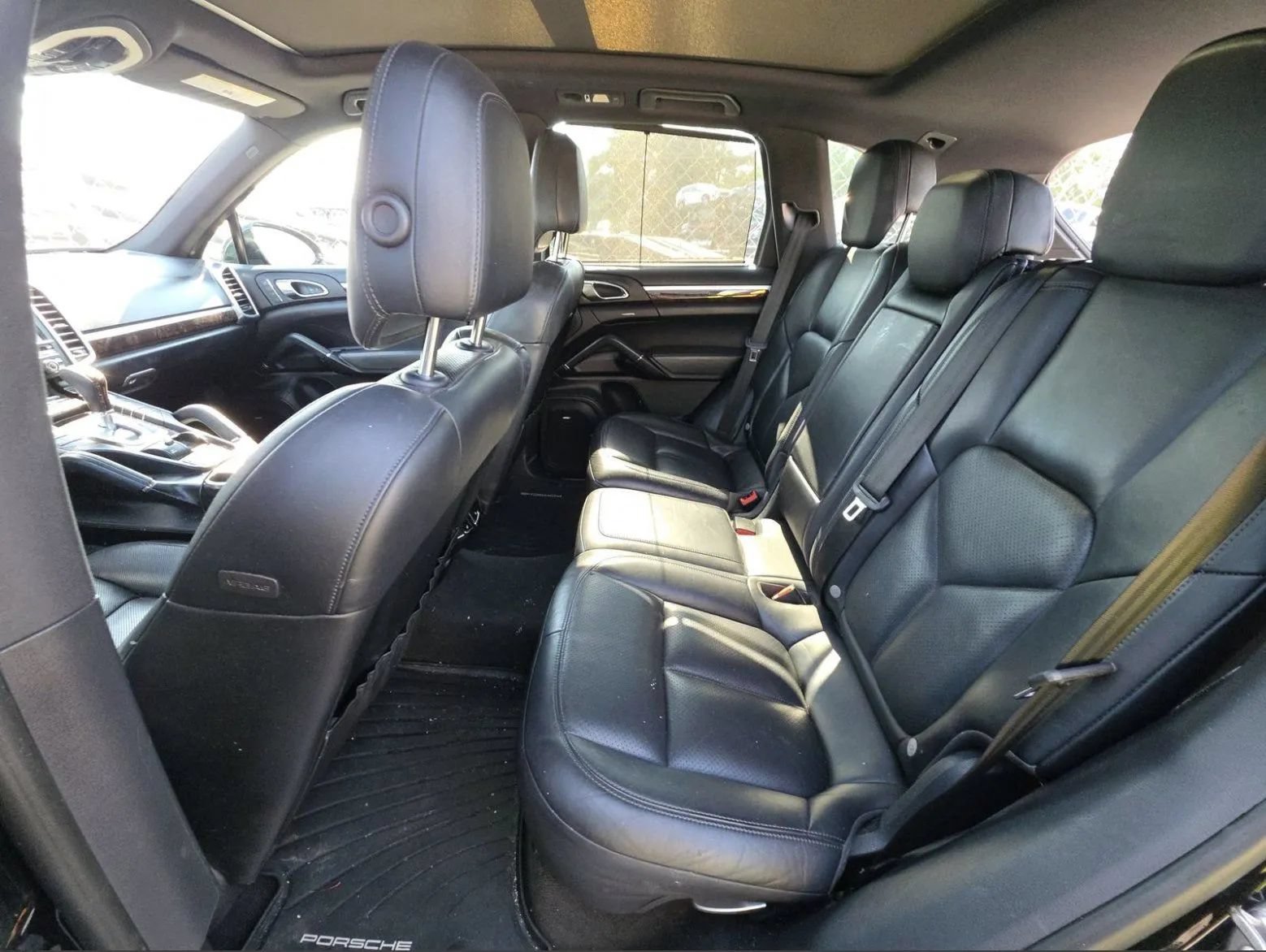 Used 2016 Porsche Cayenne S AWD/4WD image 8