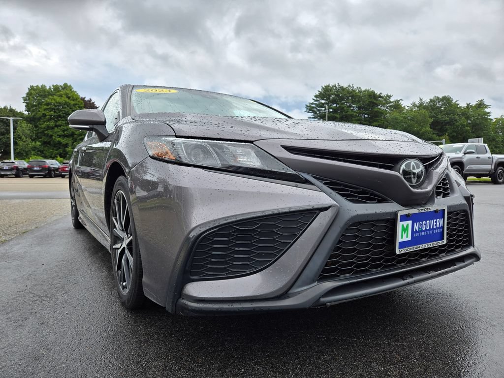 Used 2023 Toyota Camry SE FWD image 8
