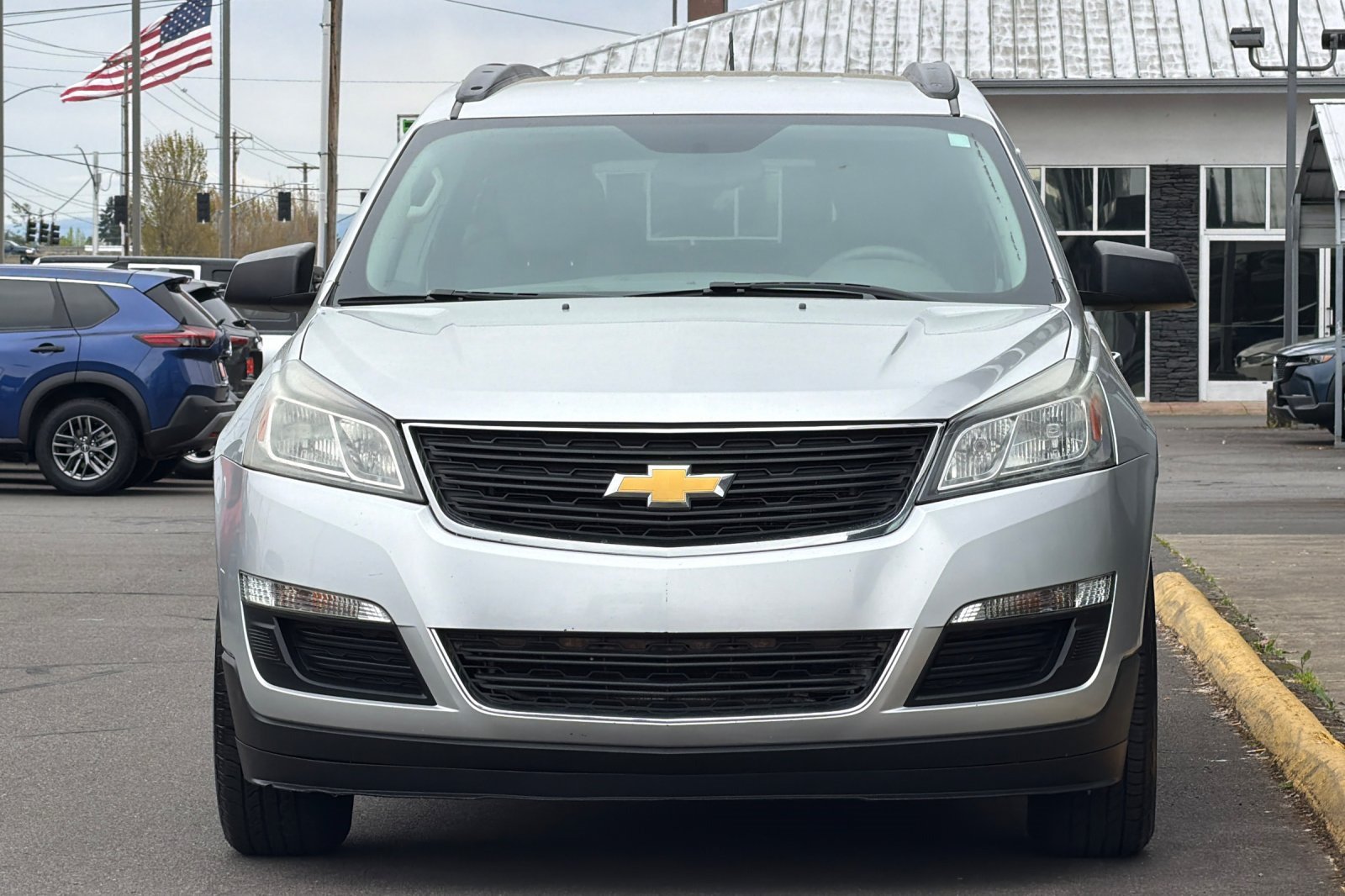Used 2015 Chevrolet Traverse LS FWD image 10