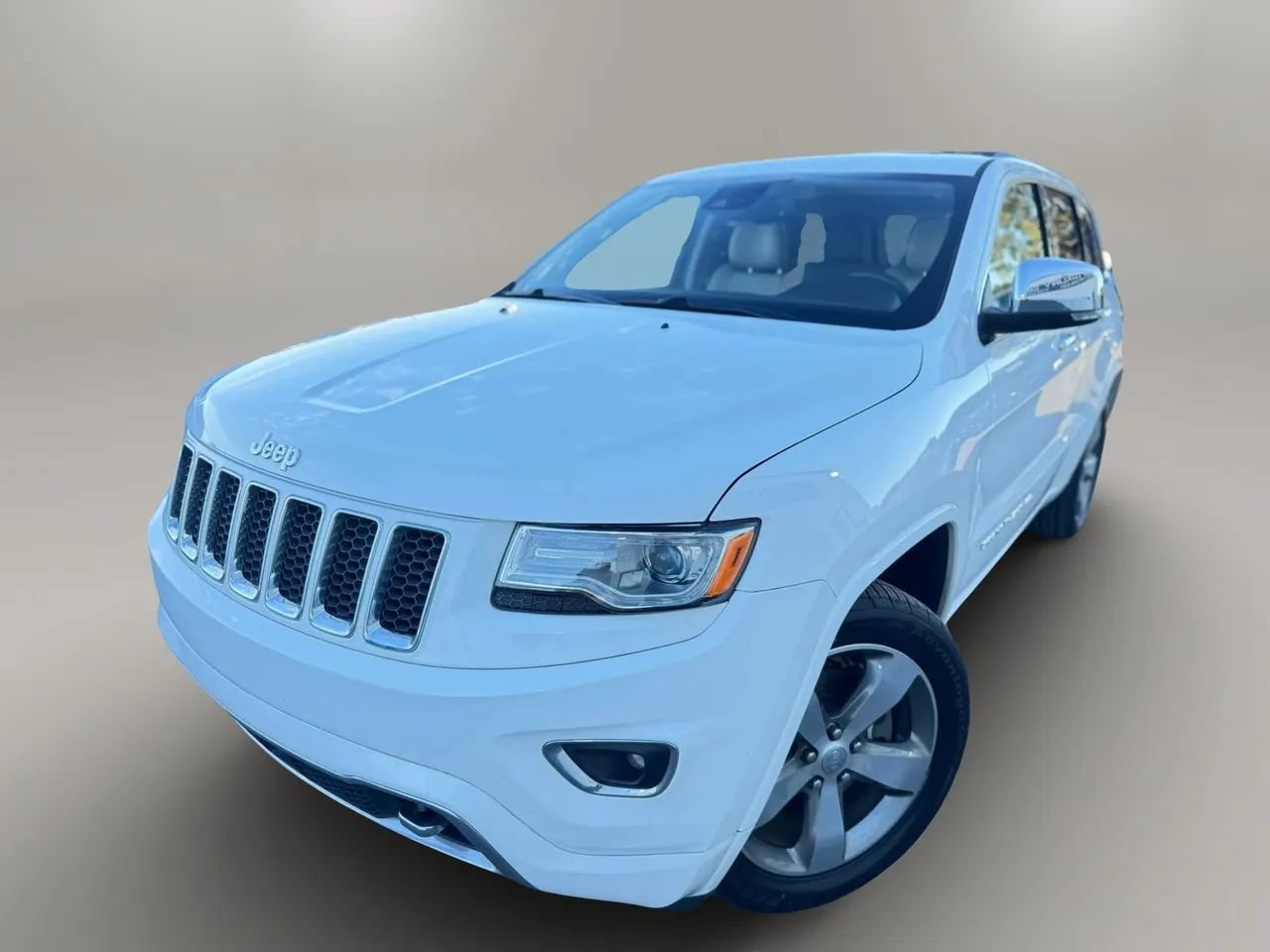 Used 2016 Jeep Grand Cherokee Overland w/ Advanced Technology Group AWD/4WD image 1