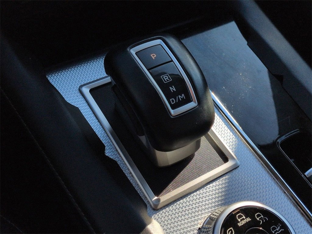 Used 2022 Mitsubishi Outlander SEL image 11