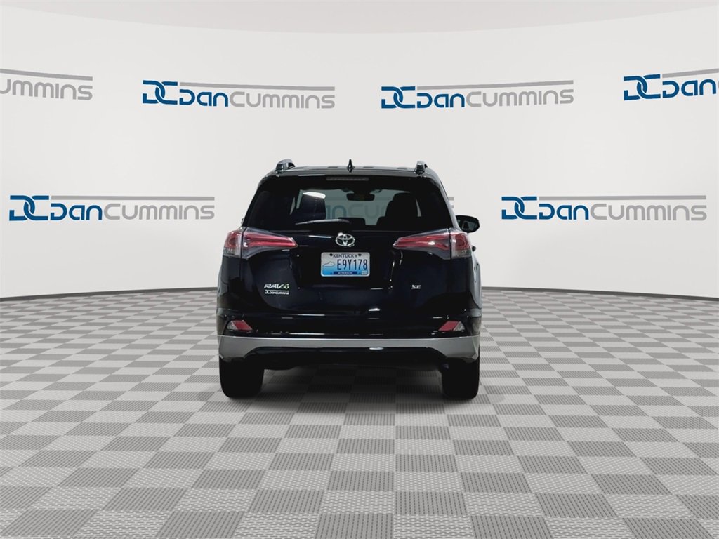 Used 2018 Toyota RAV4 SE w/ Power Extra Value Package image 7