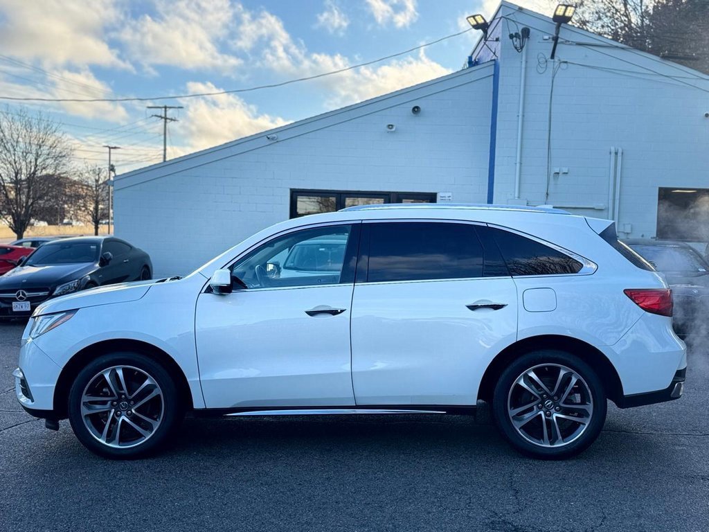 Used 2017 Acura MDX SH-AWD w/ Advance Package image 3