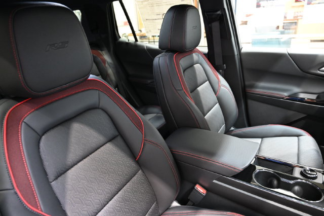 New 2027 Chevrolet Equinox RS w/ Convenience Package III FWD image 8