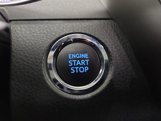 Used 2023 Toyota Camry XLE image 24