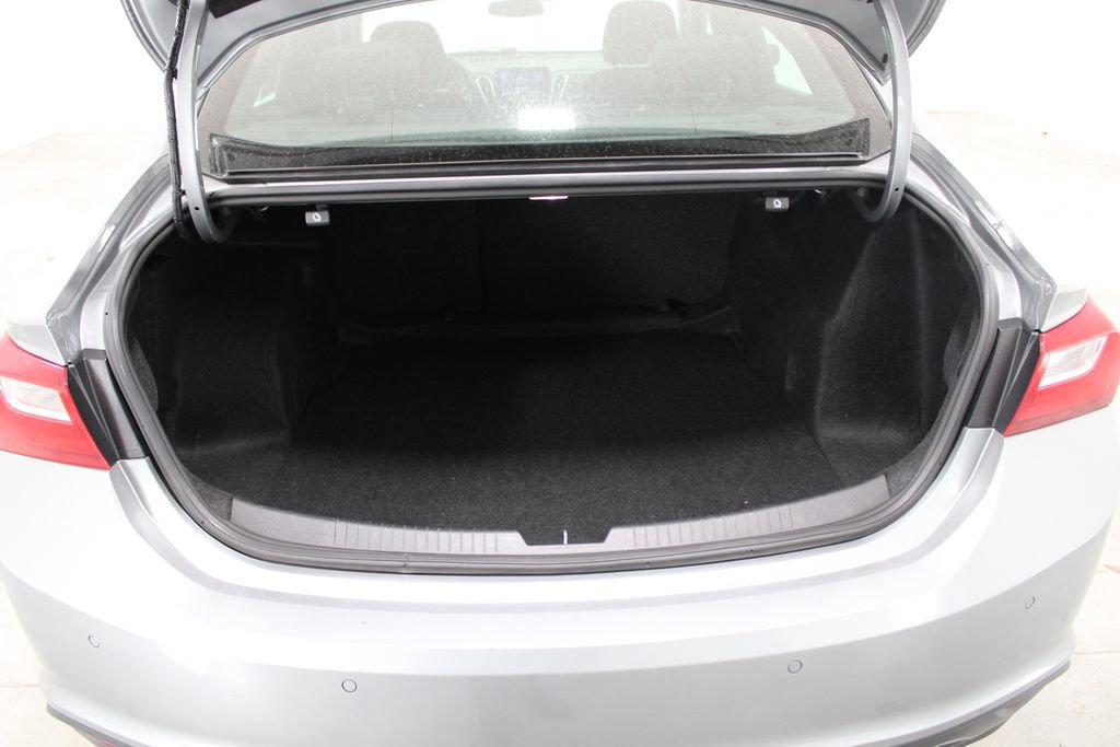 Used 2024 Chevrolet Malibu LT FWD image 14
