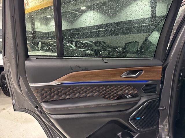 Used 2023 Jeep Grand Cherokee L Summit w/ High Altitude Package image 30