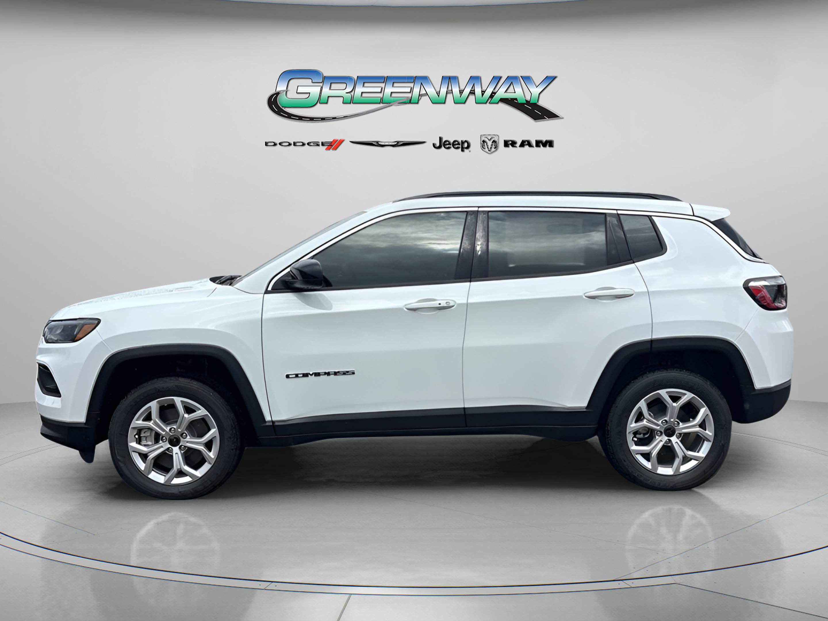 New 2026 Jeep Compass Latitude image 2