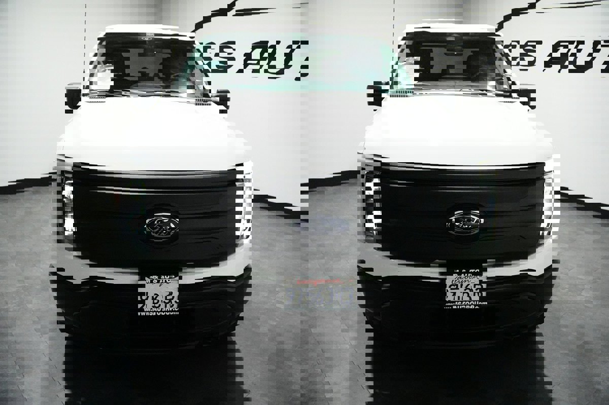 Used 2022 Ford F150 Lightning Pro image 35