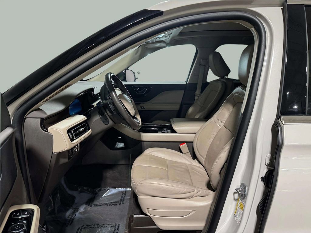 Used 2023 Lincoln Aviator Reserve w/ Equipment Group 201A image 5