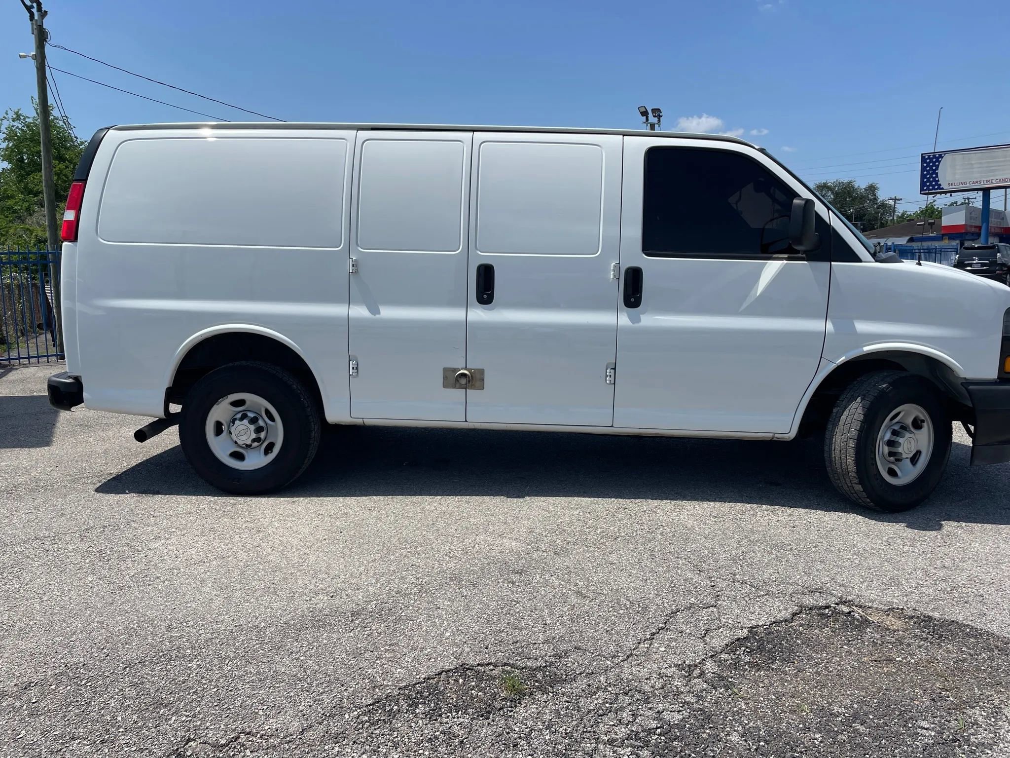 Used 2020 Chevrolet Express 2500 w/ Safety Package image 6
