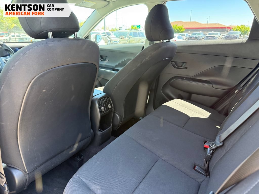 Used 2025 Hyundai Kona SEL AWD/4WD image 30