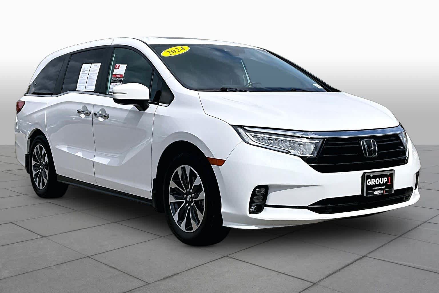 Used 2024 Honda Odyssey EX-L image 2