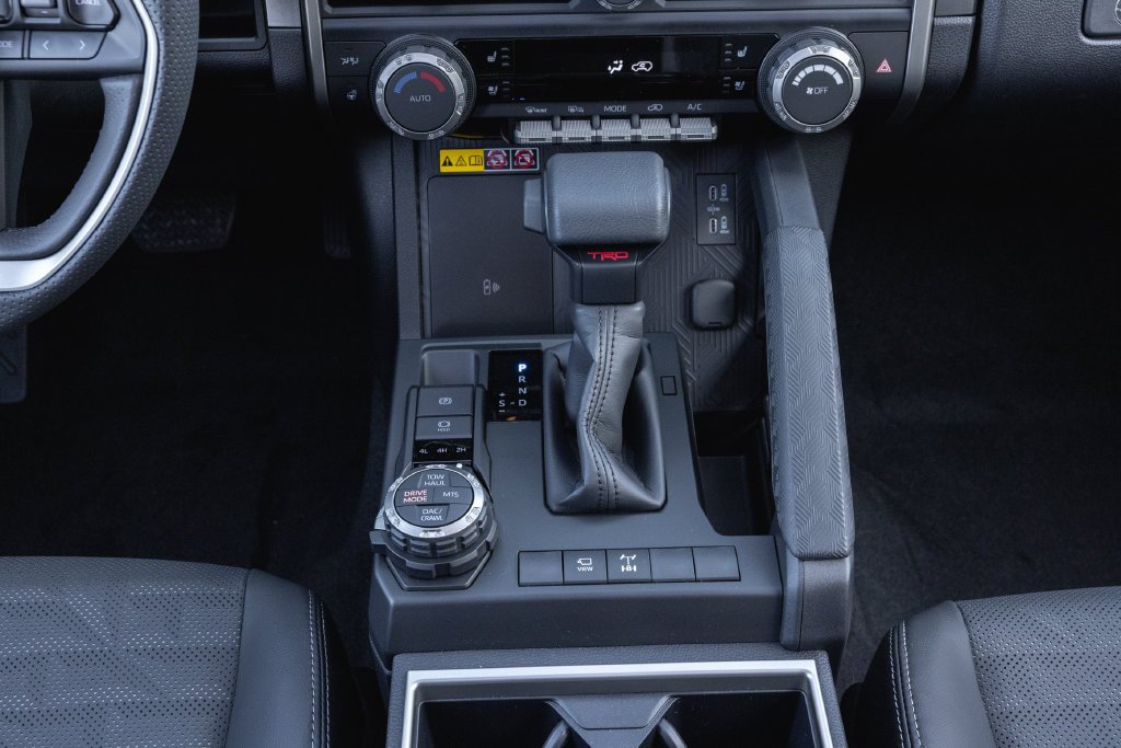 New 2026 Toyota 4Runner TRD Off-Road Premium AWD/4WD image 12