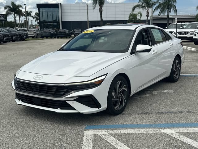 Certified 2024 Hyundai Elantra Limited FWD image 2