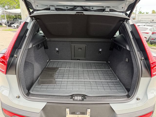 Certified 2026 Volvo XC40 B5 Ultra w/ Protection Package Premier AWD/4WD image 15
