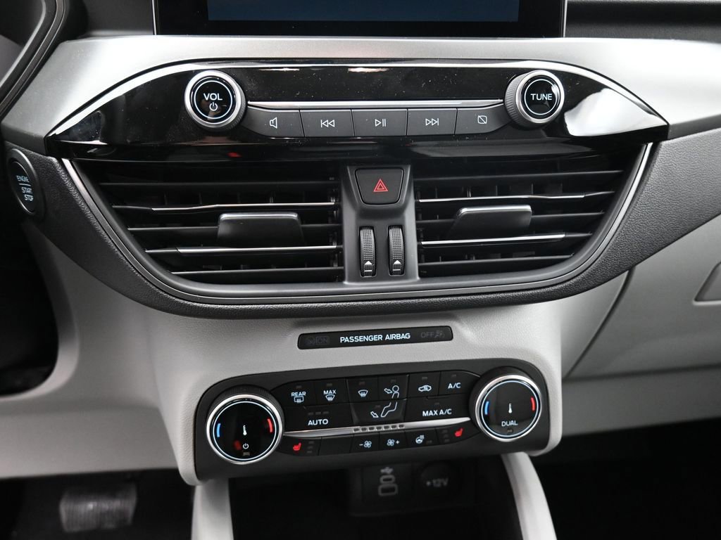 New 2026 Ford Escape Active w/ Cold Weather Package image 15