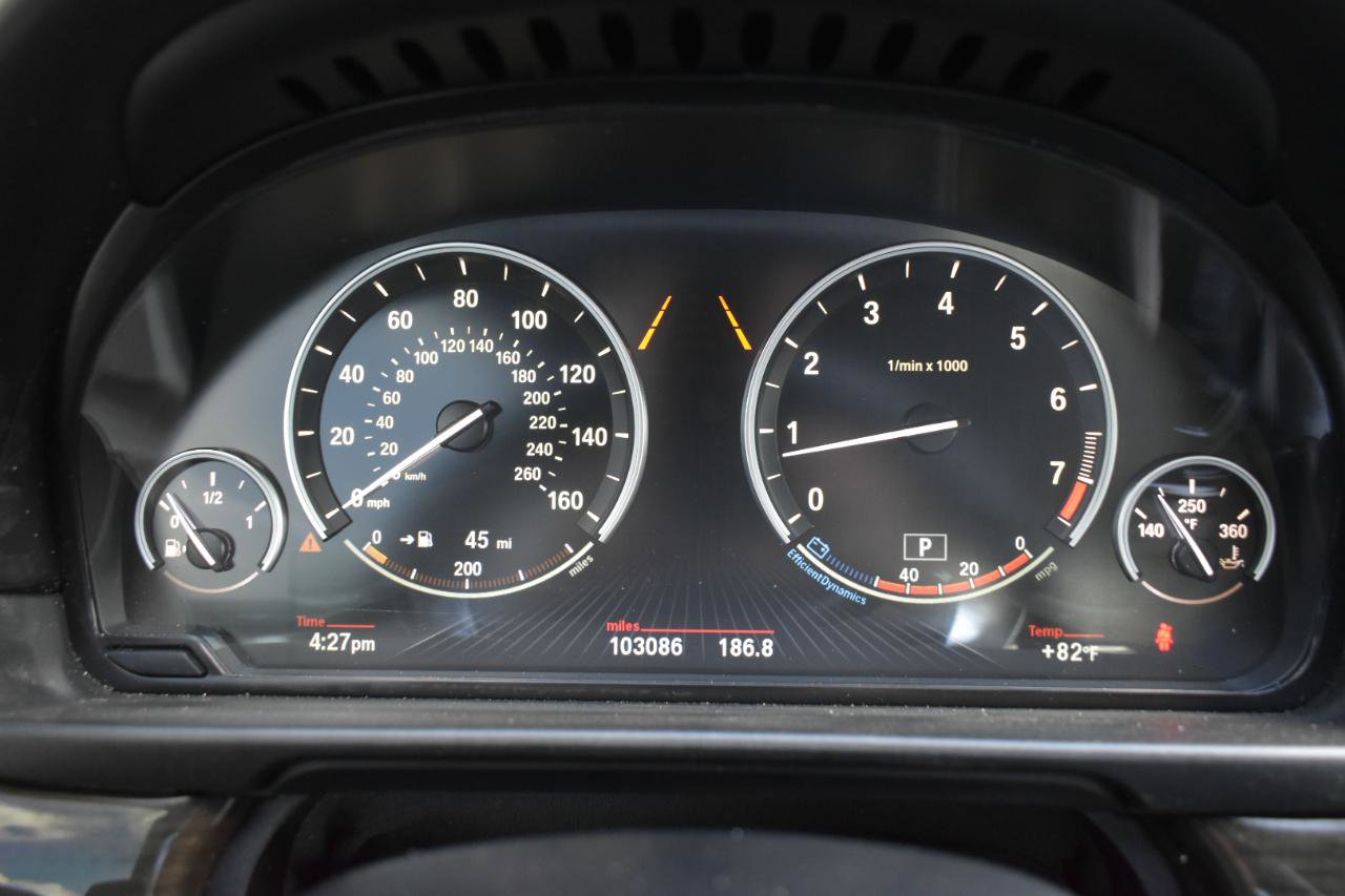 Used 2015 BMW 550i Sedan RWD image 17