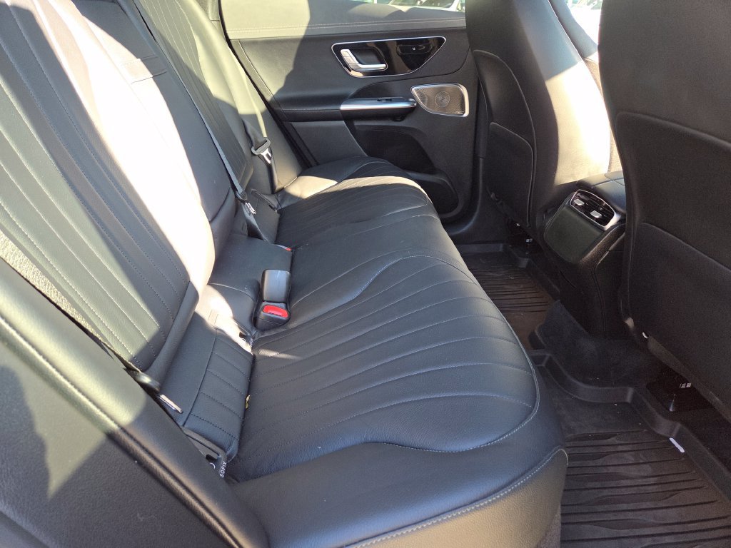 Certified 2023 Mercedes-Benz EQE 500 4MATIC SUV image 30